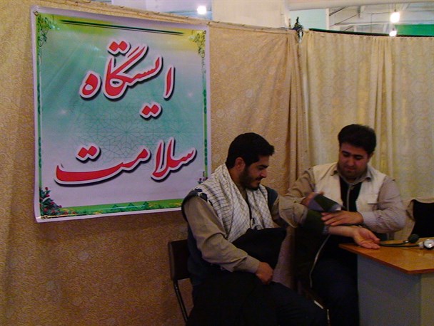 ایستگاه سلامت در مصلی حضرت آیت الله خامنه ای خلخال برپا شد+ تصاویر