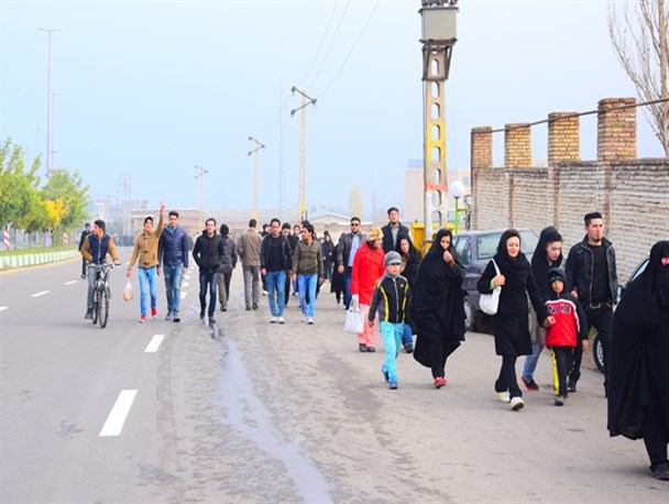 همایش پیاده روی خانوادگی در شهر مرند برگزارشد + گزارش تصویری