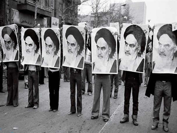حفظ انقلاب اسلامی، دشوارتر از انقلاب/ این کشتی تنها با ناخدای خدامحور حفظ می‌شود