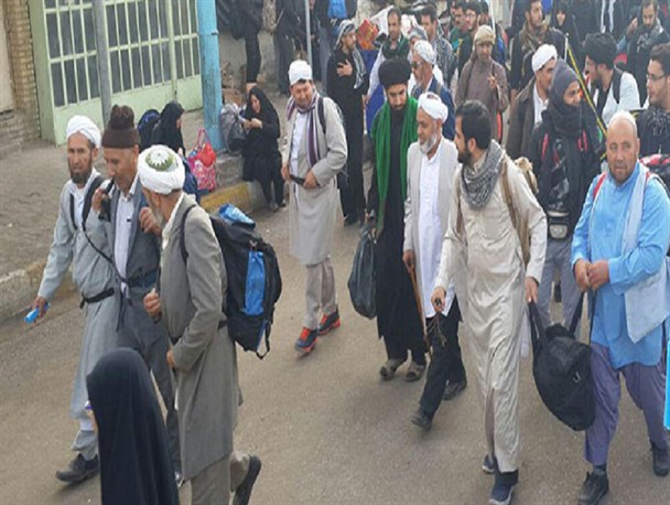 راهپیمایی اربعین را بیدارگر وجدان های آگاه و پیام رسان روشنگرانه واقعه کربلا است/ مراسم اربعین فرصتی برای اتحاد بیشتر مسلمین است