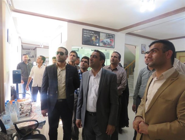 افتتاح نمایشگاه دائمی عکس کارآفرینی و کار شایسته در بستک+ تصاویر
