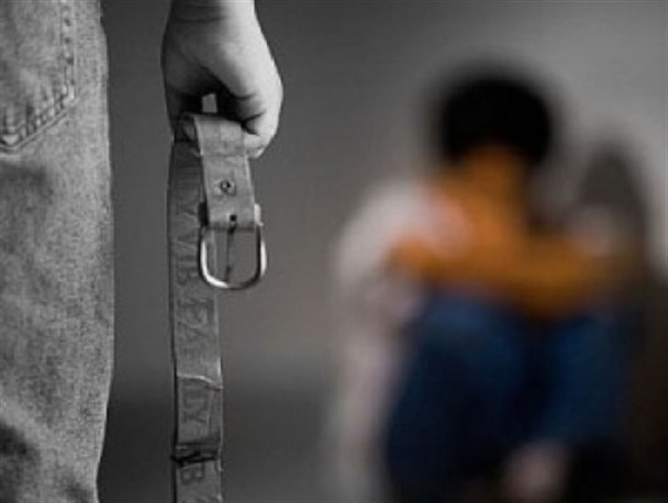 ثبت ۴۲۱ مورد کودک آزاری در شش ماهه اول سال در اصفهان/ غفلت، مهم ترین علت کودک آزاری است