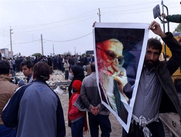 تصاویری متفاوت از حضور رهبر معظم انقلاب در جمع مردم سرپلذهاب+تصاویر