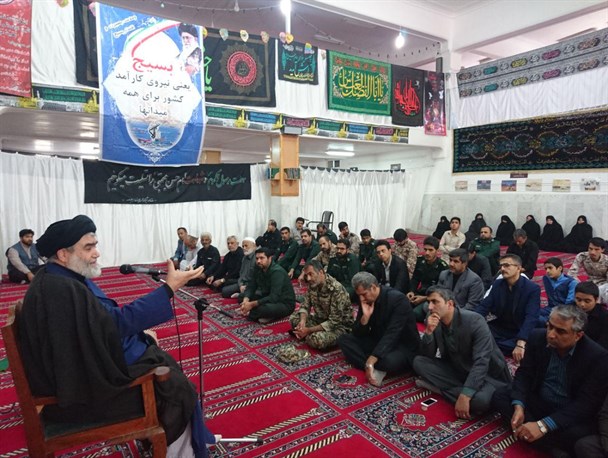 بسیج در عین حفظ آمادگی نظامی باید در تمامی عرصه ها نقش فعالانه داشته باشد