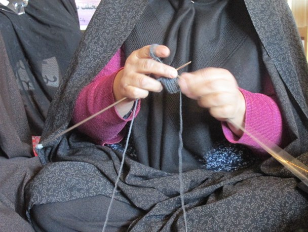 حرکت خودجوش بانوان تفرش برای کمک به جبهه مقاومت+تصاویر