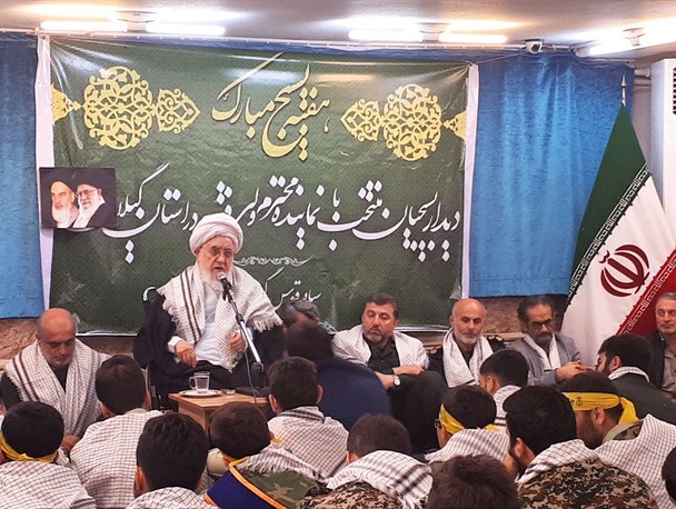 اساس جمهوری اسلامی مبتنی بر مبارزه با کفر جهانی است/ داعش با وحدت نیروهای اسلامی فروپاشید