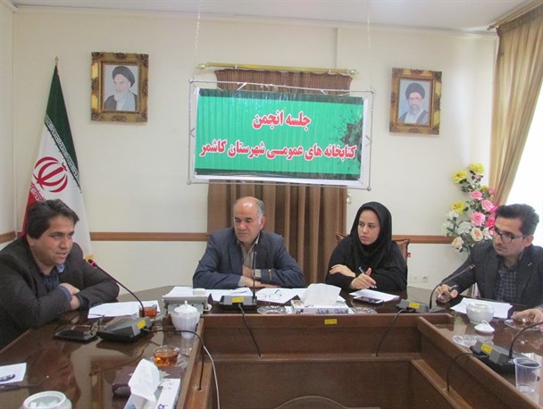 یکی از الزامات جامعه پویا وجود کتاب در سبد خرید خانواده است