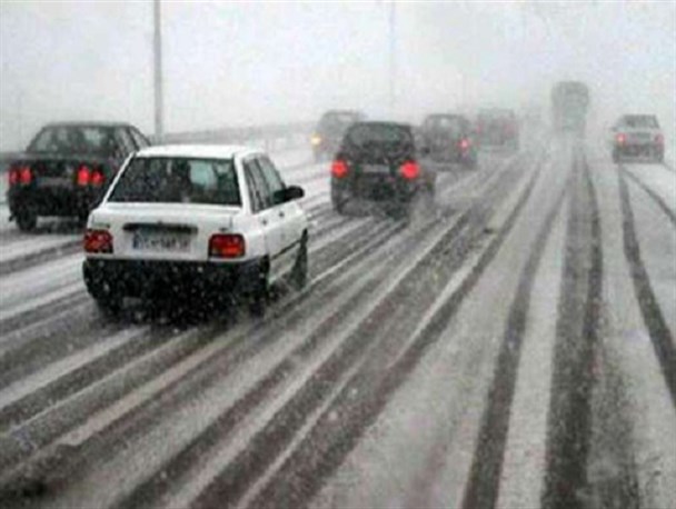 ترافیک پُرحجم در جاده‌های مازندران/ ادامه بارش باران و برف تا پایان هفته