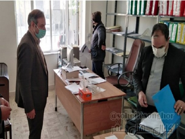 بازدید فرماندار سنقروکلیایی از روند اجرای دستورالعمل بهداشتی در ادار بنیاد مسکن انقلاب اسلامی