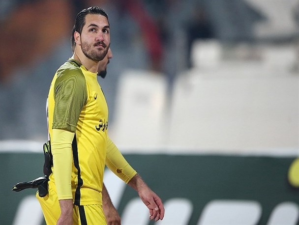 حقیقی: فوتبال پینگ‌پنگ نیست، جنگ است/ شیری: توپ به دست جانملکی خورد اما پنالتی نبود