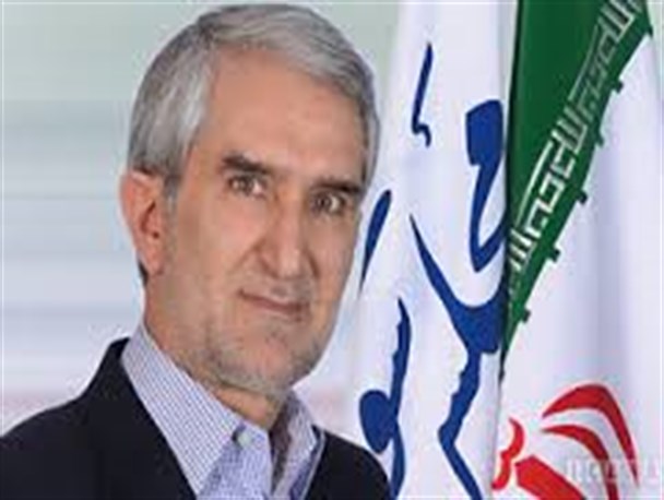 کاهش قیمت نفت یک نوع لجبازی سیاسی است/امروز روز هنرنمایی دولت و مجلس است