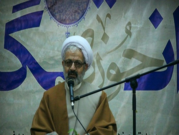 همایش وحدت حوزه و دانشگاه در مدرسه صدر بازار/ تصاویر