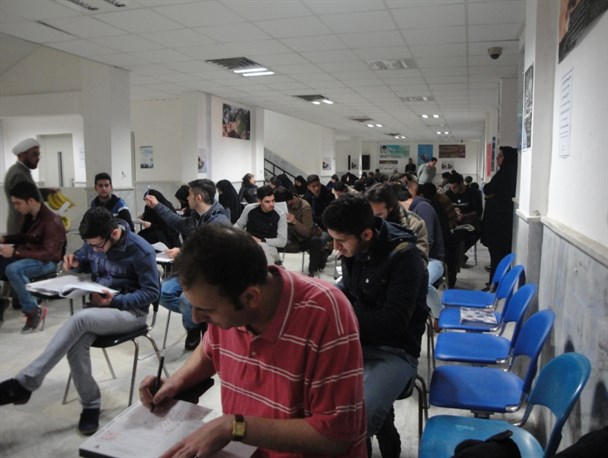 مسابقات سراسری کتبی قرآن و عترت در دانشگاه آزاد اسلامی واحد لنگرود برگزار گردید