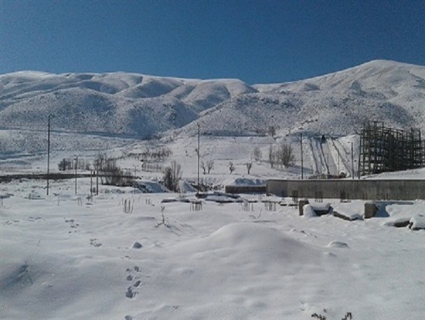 آبشار تونل اول کوهرنگ در سرما و تنهایی کوهرنگ + تصاویر