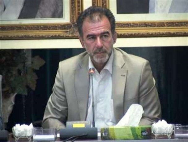 نامزدهای انتخاباتی از دادن شعارهای خارج از حیطه وظایف خود و بدون پشتوانه خودداری کنند