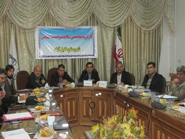 ساماندهی بازار روز خلیل آباد باید در اولویت کاری دستگاههای مربوطه باشد
