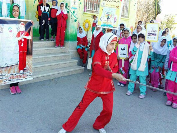 برگزاری المپیاد ورزشی درون مدرسه ای دختران در کوار