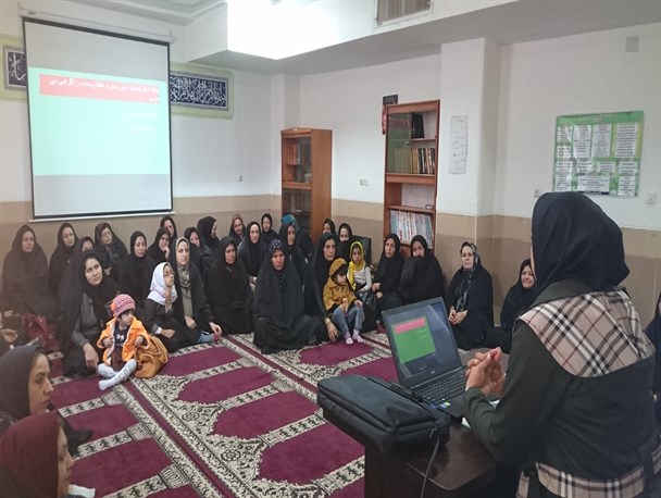 کارگاه آموزش پیشگیری از طلاق و اعتیاد در فراشبند