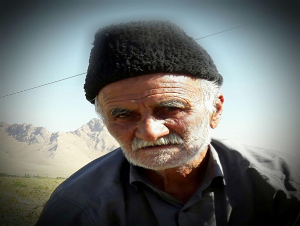 مشهدی علی شکسته بند و 55 سال خدمت صلواتی/ ثواب کارم را به روح پدر و مادرم هدیه می کنم