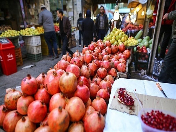 چله نشینی گران در آخرین روز پاییز/سبد یلدایی مردم کوچک‌تر شد