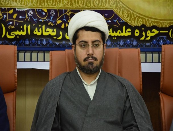 آزاد اندیشی تفکرات طلبه و دانشجو مبنای اصلی آنها ولایت مداری است