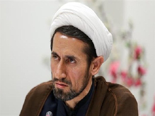 برگزاری دسته عزاداری خادمان در روز رحلت حضرت معصومه(س)/ برگزاری آیین معنوی شمع گردانی و خطبه خوانی در شب رحلت