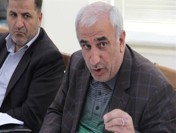 بانک ها تجارت پول می کنند/ اگر به ما شلاق نیز بزنند از راه خود دست برنخواهیم داشت