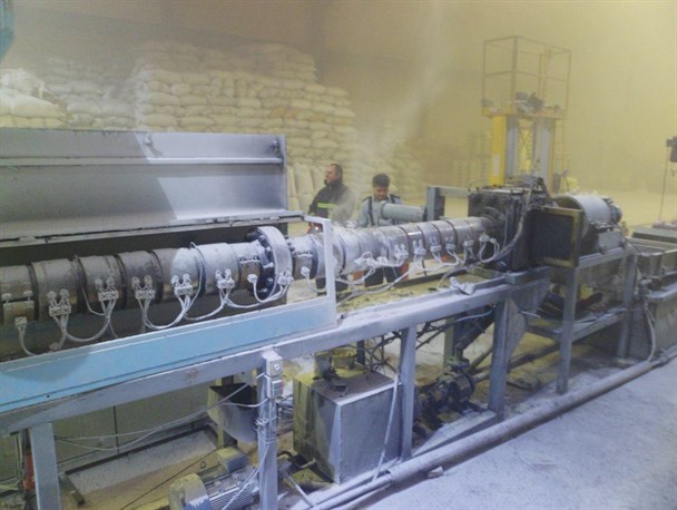 آتش‌سوزی کارخانه گرانول در جاده قدیم قم