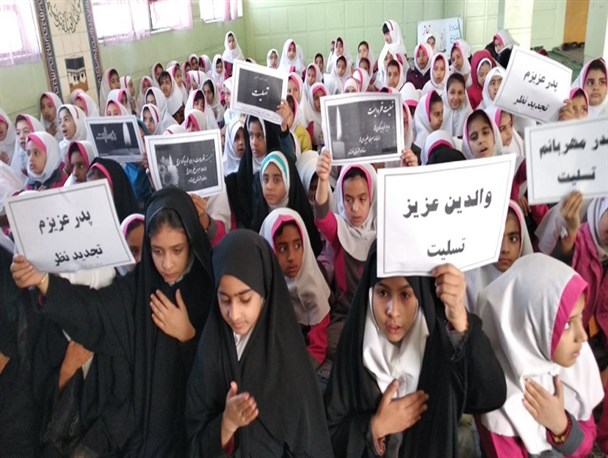 ​برپایی مجلس عزای جان باختگان آتش سوزی مدرسه اسوه حسنه توسط دانش آموزان