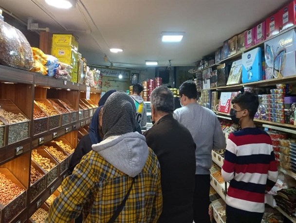 وقتی کام شب چله با پسته نیم‌میلیونی و خرید قطره‌چکانی مردم تلخ شد