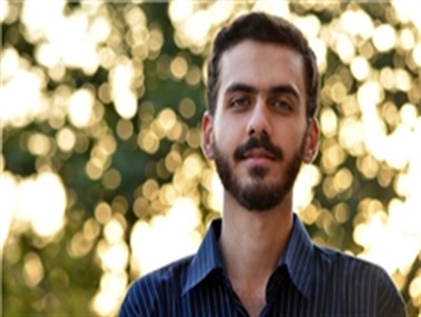 مشکلات اقتصادی با چشم دوختن به دست آمریکا حل نمی‌شود