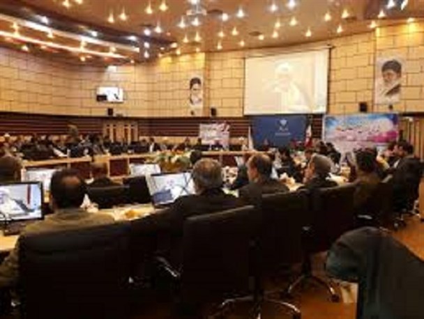 برجام زمینه‌ ساز تحقق شعار اقتصاد مقاومتی باشد/ اسارت تفنگداران آمریکایی اقتدار ایران را به رخ جهانیان کشید