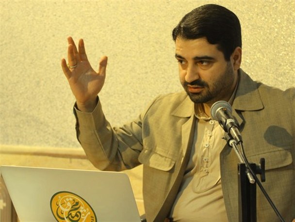 مخالفان شبکه ملی اطلاعات نقش جاسوس دشمن را ایفا می کنند/ سود کلان اینترنت فعلی برای یک گروه خاص