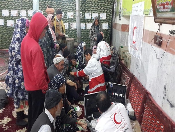 ویزیت رایگان 53 نفر در روستای بابا فرجی شهرستان کلات+تصاویر