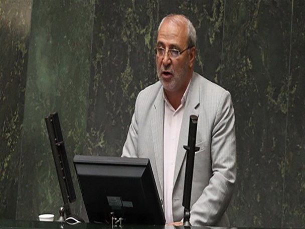 ملت این تناقض در گفتار یا اعمال را تعقیب می کند