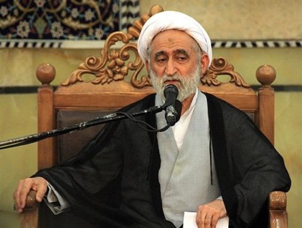 هدف نماز باران برگشت به سمت خداوند است/کم فروشی در بسیاری از ابعاد زندگی جریان دارد
