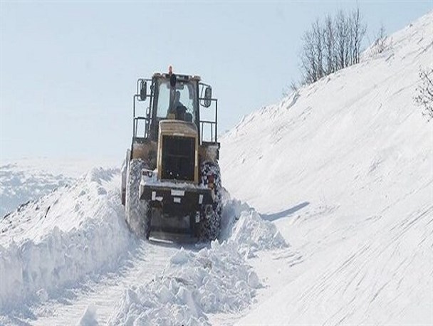 پایان هفته‌ای سرد و برفی در مازندران