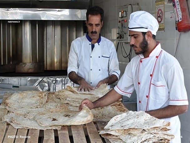 مشکل تردد سبب تاخیر در آغاز فعالیت نانوایی‌ها شده بود/ فعالیت دوشیفته ۵۰ واحد نانوایی از امروز در زنجان