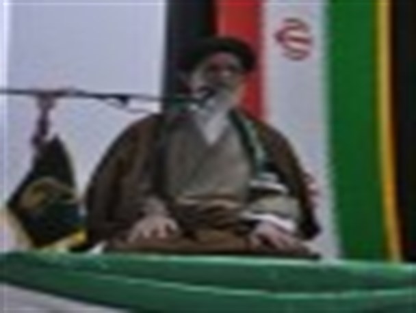 تبعیت از ولی فقیه زمان در همه امور بر همگان واجب است