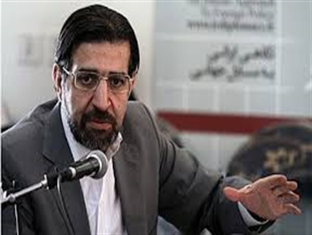 " نشست بررسی اهداف انقلاب اسلامی 57"در دانشگاه علوم پزشکی ایلام