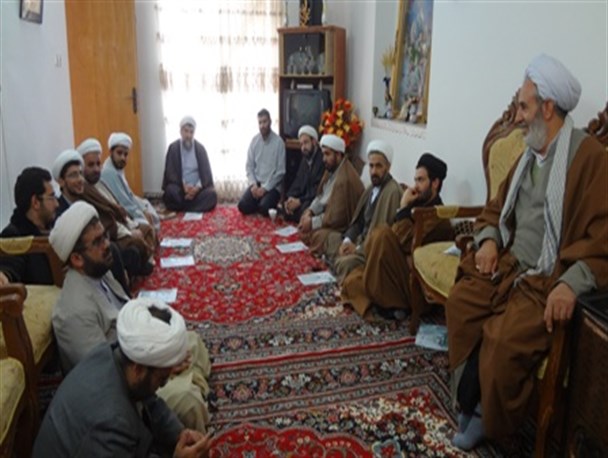 گردهمایی روحانیون مستقر چناران در سید آباد برگزار شد