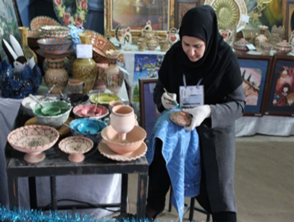 بانوان نخبه و کارآفرین در توسعه اقتصادی و اشتغالزایی نقش مهمی دارند