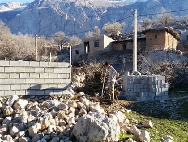 فعالیت گروه جهادی میثاق در روستای محروم پاده + تصاویر