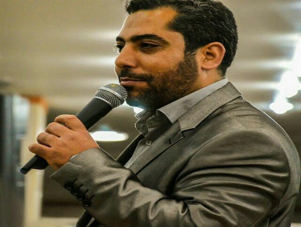 هرکسی با سید الشهدا معامله بکند موفق است / باید مداح سیاست را بفهمد