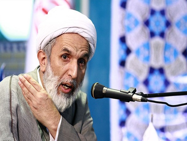 دولت غرور ملی مردم ایران را زیر پا گذاشت/اشتون باید از ایران اخراج می شد