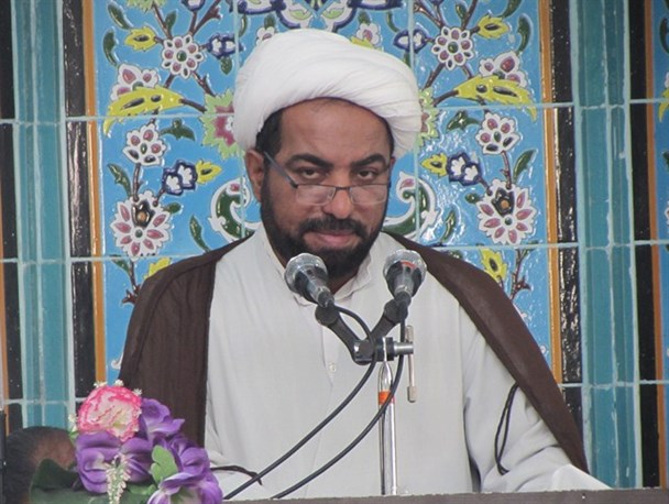یاد شهدا باید در جامعه زنده نگه داشته شود