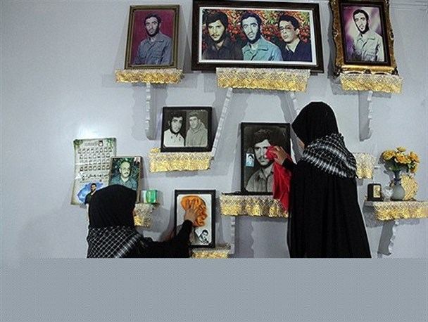 برپایی نمایشگاه بزرگ ایثار و مقاومت در دلگان