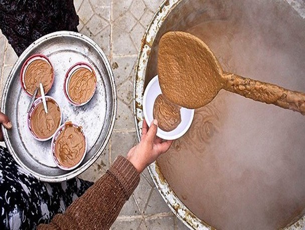پر خیرو برکت شدن سفره خانواده در سال نو با سمنو