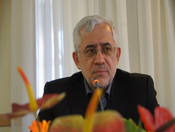 عملاً دنباله‌رو سبک زندگی شهدا باشیم