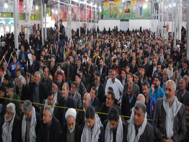 تجدید عهد با شهدا در آخرین لحظه سال + تصاویر